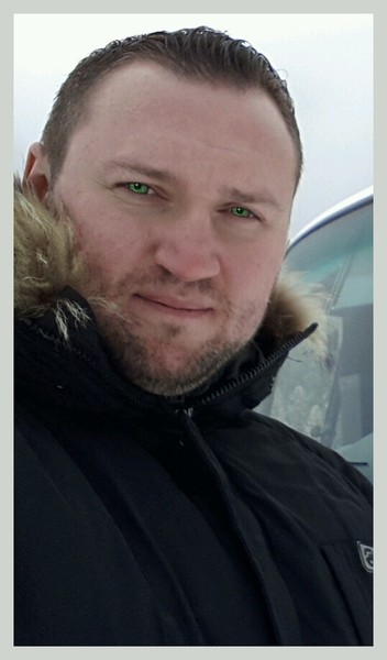 Антон Сердюков