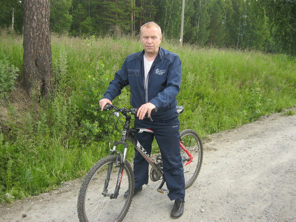 Слава Перьев