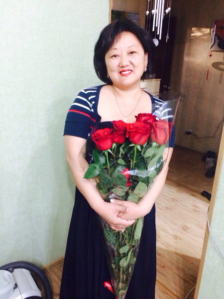 Елена Ли