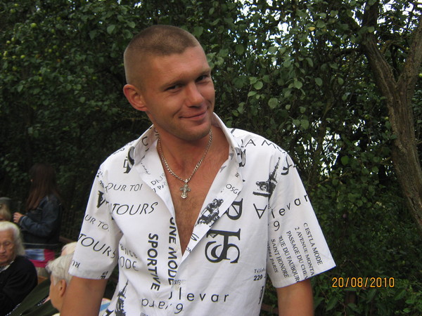 Den Сверлов