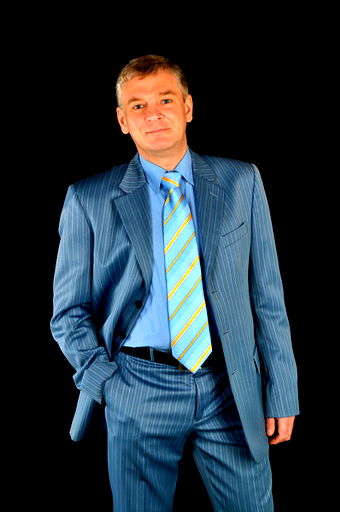Андрей Я