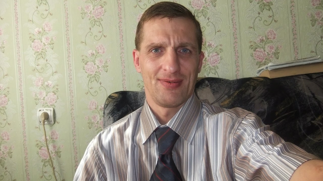 Александр Петров