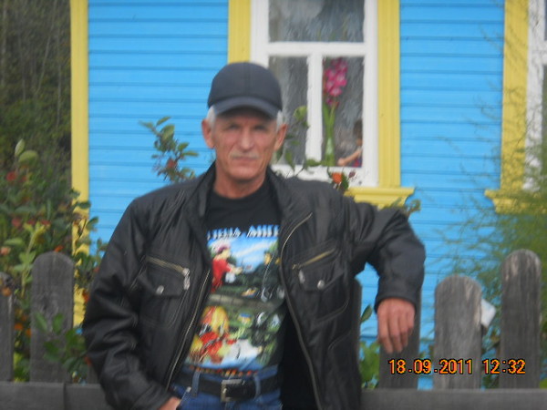 Александр Варников