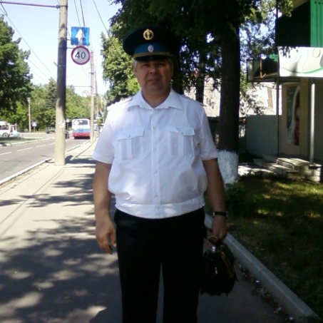 Виктор Овчаренко