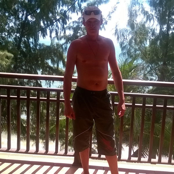 Олег Коновалов