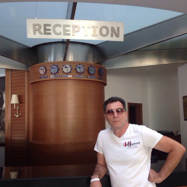 Виктор Виктор