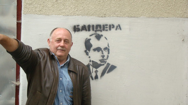 Анатолій Бондар