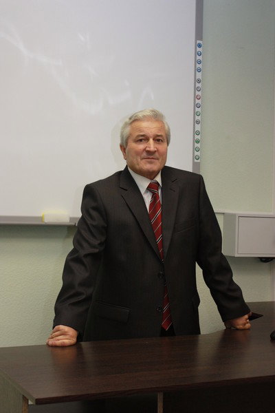 Николай Мягков