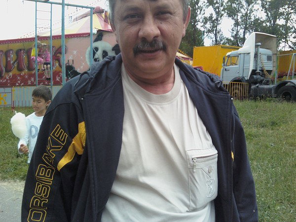 Анатолий Ковалев