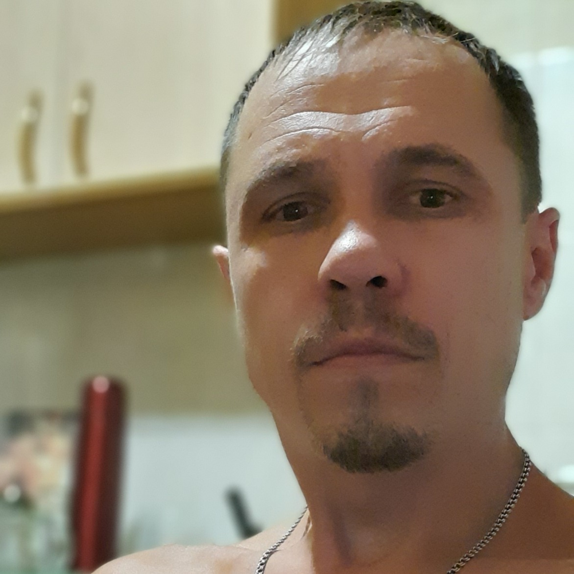 Неизвестно Неизвестно