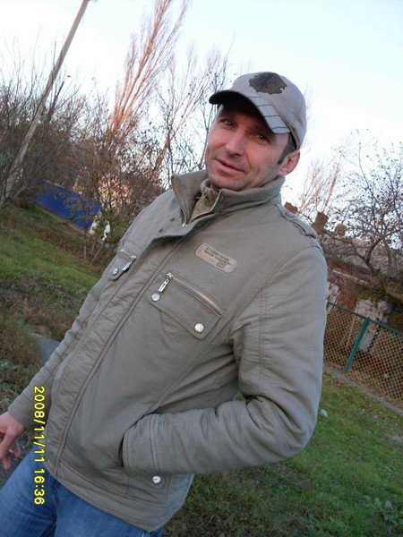 Андрей Степанов
