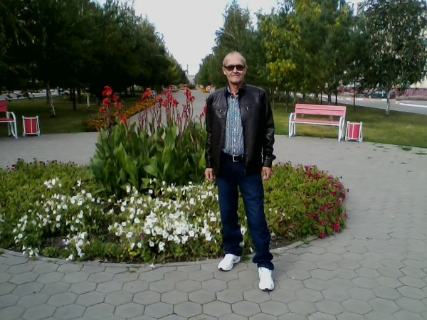 Владимир Бондарев