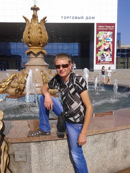 Евгений Попов