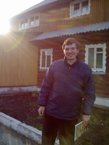 Александр Петров