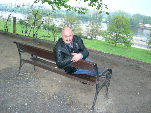 Юрий Хазов