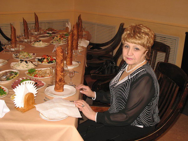 Галина Столярова