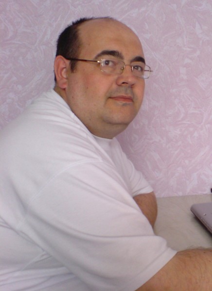 Александр Исаев
