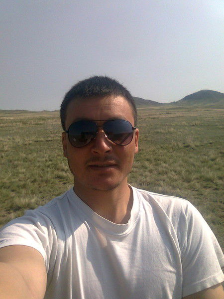 Жандос Байзаков