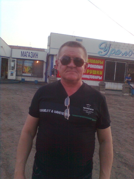 Анатолий Показаньев