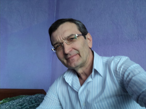 Александр Васильев