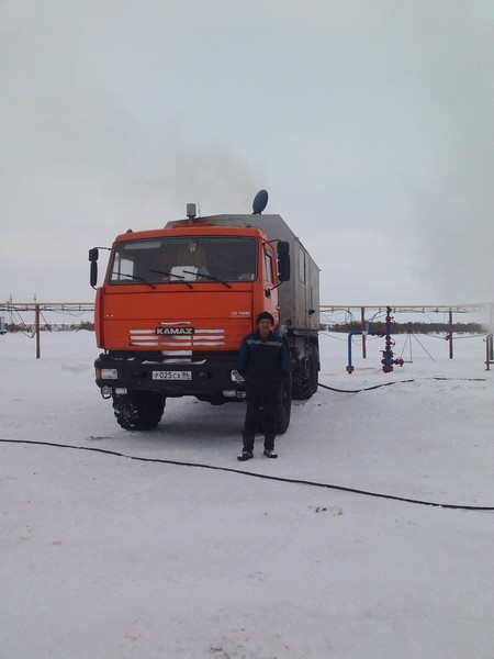 Юрий Попов