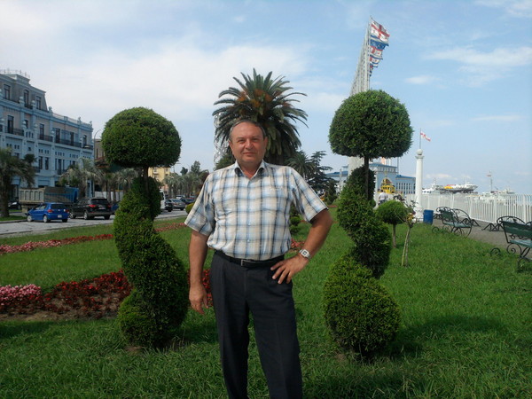 Robert Nadiradze