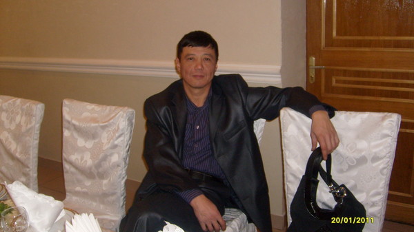 Алмат Назаров