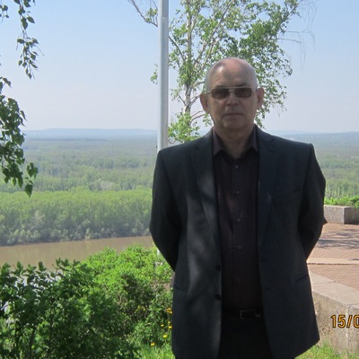 Виктор Крученков