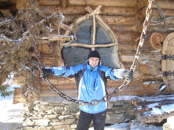 Александр Леон