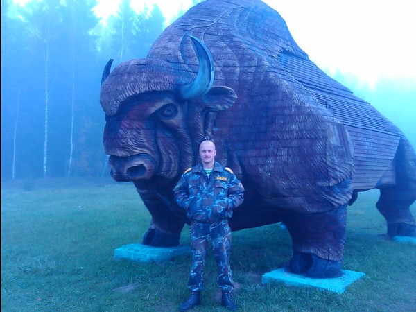 Денис Тихонов