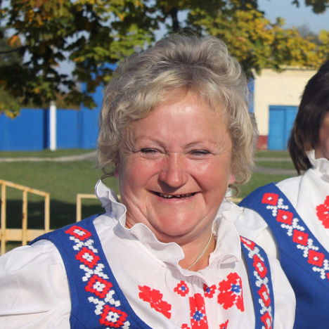 Елена Книга