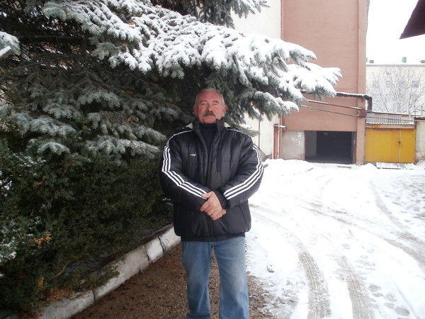 Игорь Петренко