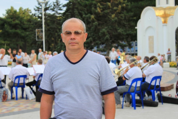 Александр Сельтенёв