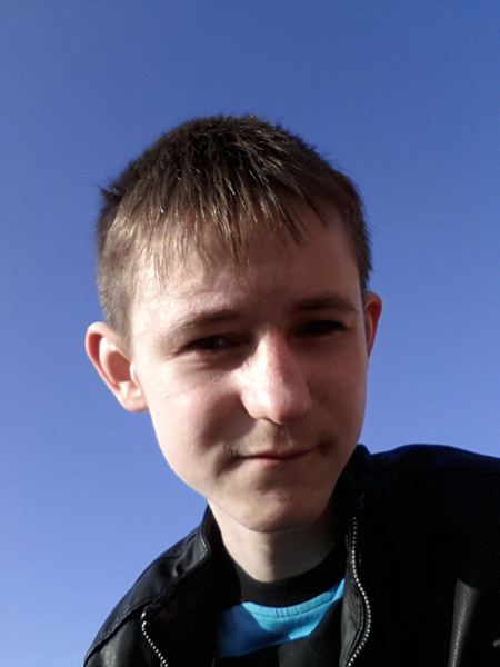 Влад Головин
