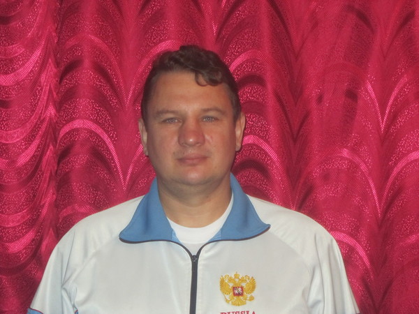 Константин Сурков