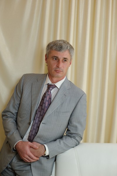 Юрий Мельников