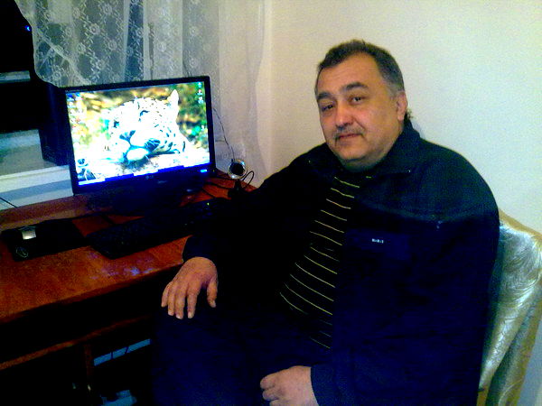 Олег Петросов