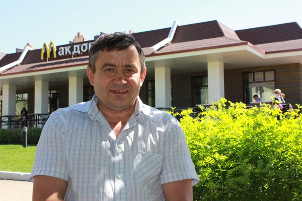 Азгар Ахметов