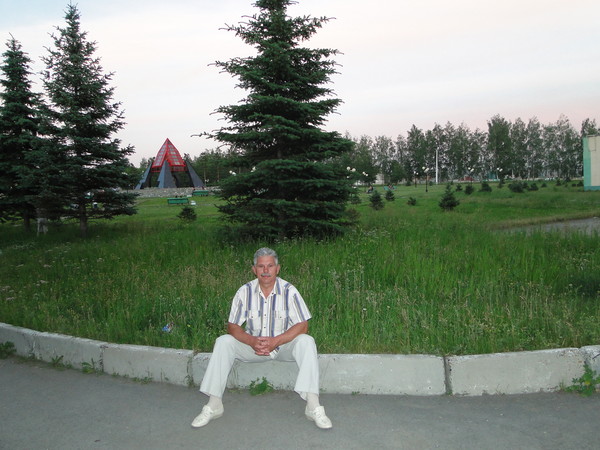 Александр Астахов
