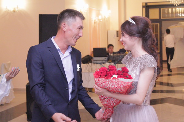 Айнура Алишева