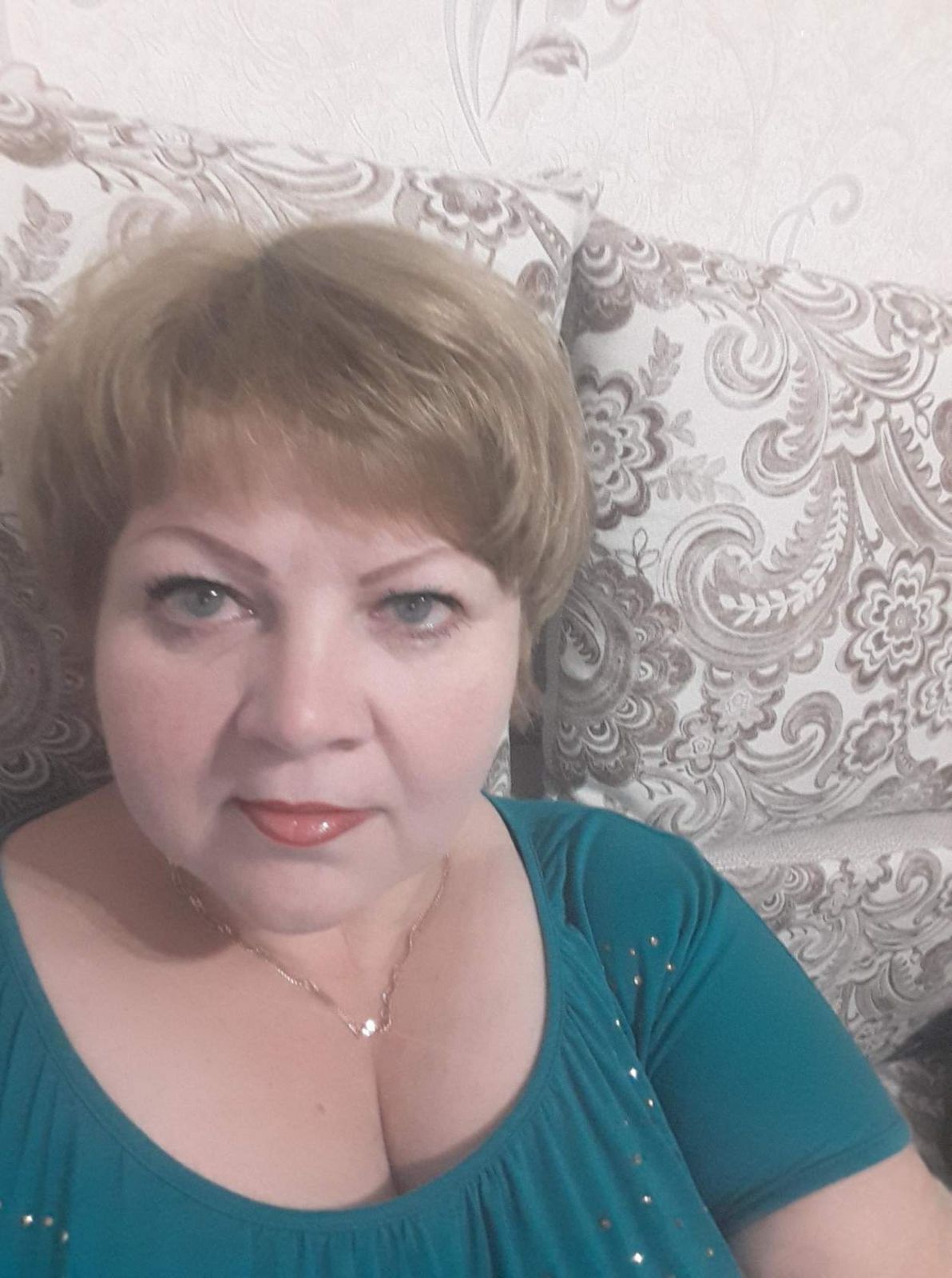 Алёна Довгань