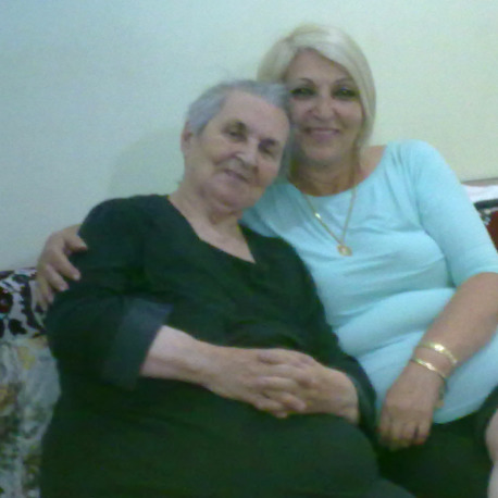 Лале Султанова