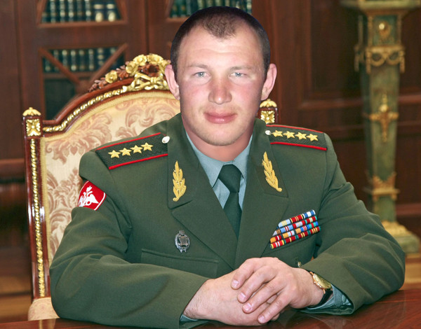 Алишер Исламов