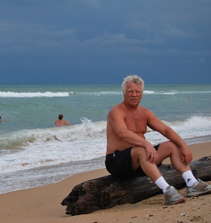 Александр Хлебников