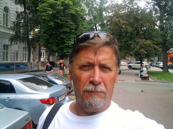 Леонид Жук