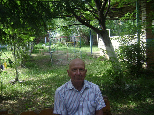 Анвар Зайниев