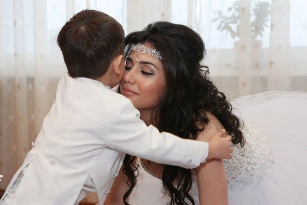 .......... ...........