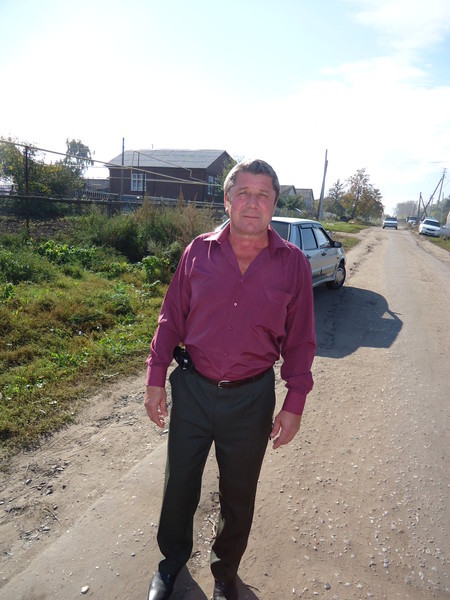 Александр Николаев