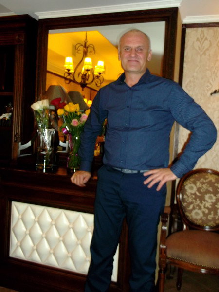 Владимир Новиков