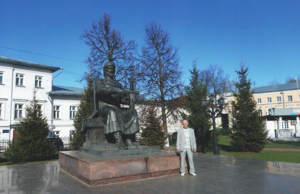 Николай Погорельцев